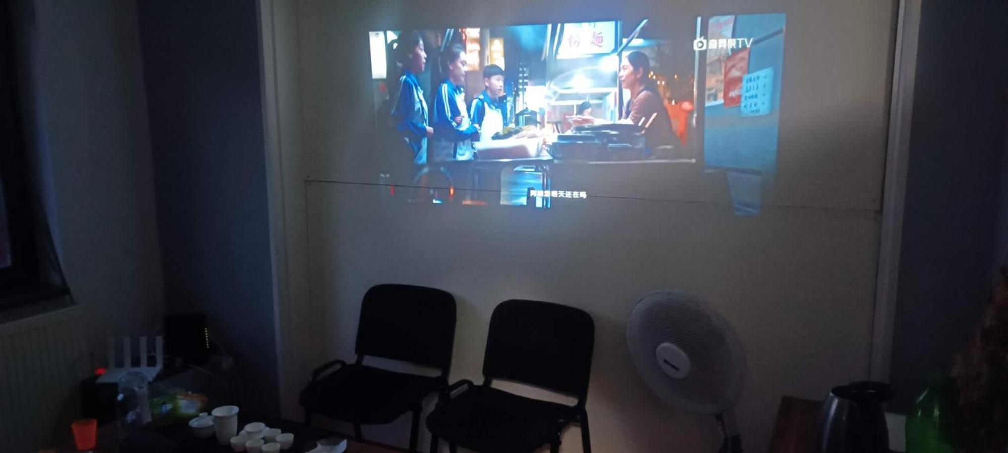 Sunshine Hostel 免费洗衣机 高速上网 Belgrade Luaran gambar